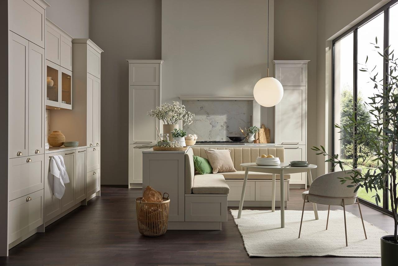 Real installed cream Nolte kitchen with built-in breakfast nook